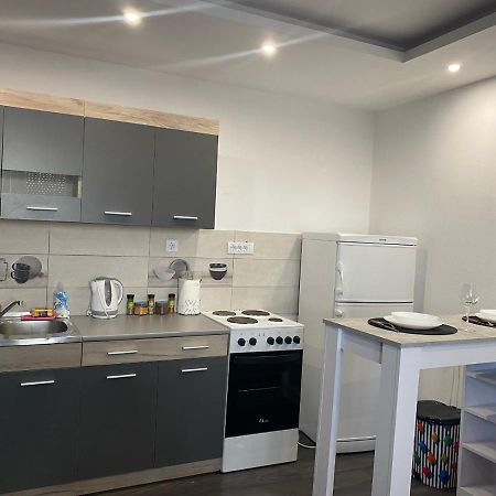 Apartman Mici Ni Buitenkant foto